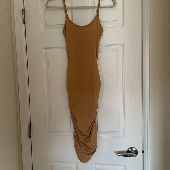 Fashion Nova Midi Bodycon Dress - Picture 4 of 6